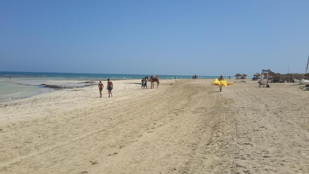 Djerbahouch Villa Midoun Bagian luar foto